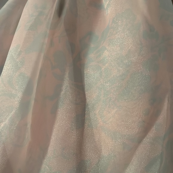 🆕 Selkie Candy Floss Puff Top - Picture 2 of 5